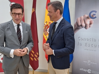 El presidente del Tribunal Superior de Justicia de la Región de Murcia, Miguel Pasqual del Riquelme, y el consejero de Presidencia, Marcos Ortuño